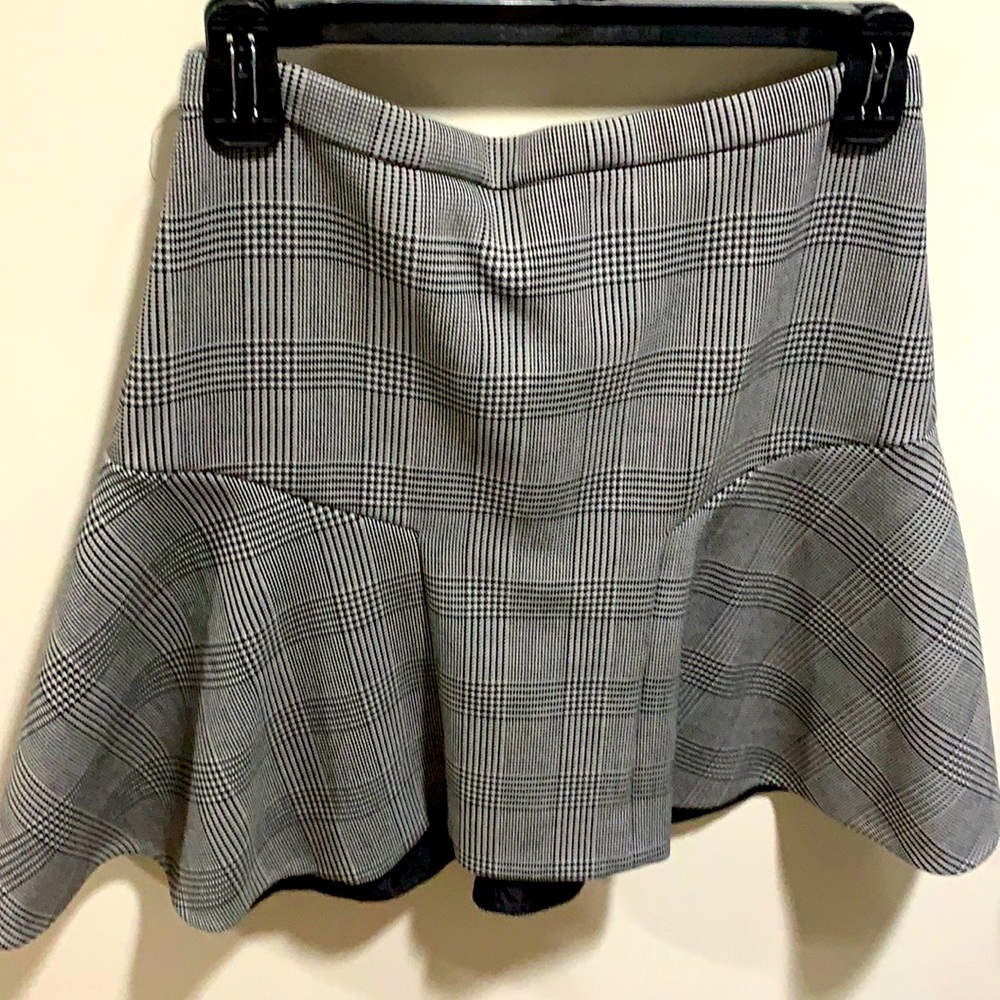 Classic mini skirt